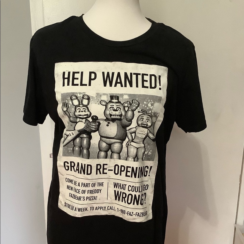 Five Nights at Freddy’s Hot Topic T-Shirt Help Wanted! Unisex